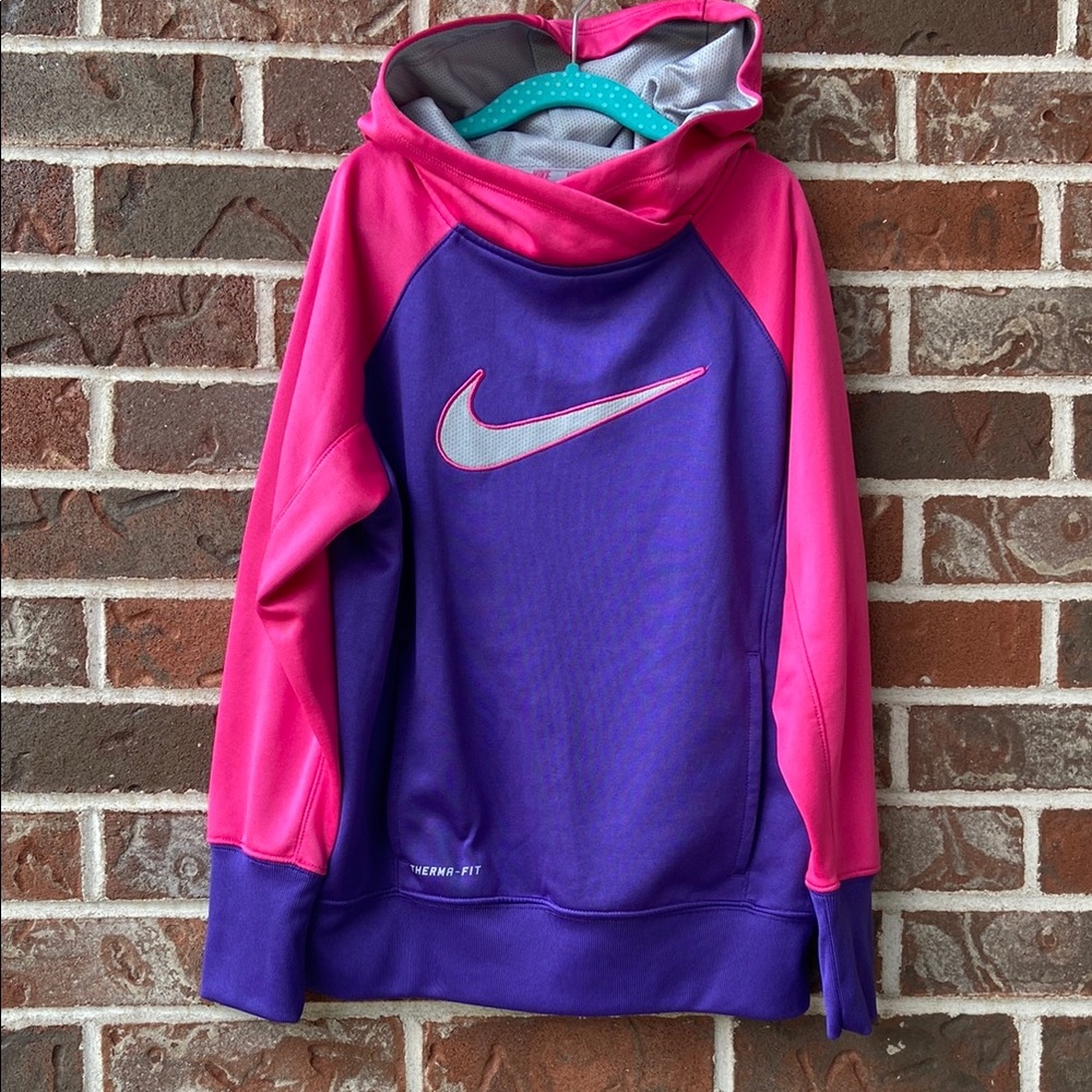 B1G2F 🚨 Nike Purple and Pink Therma-Fit fleece Hoodie